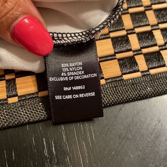 NWT Torrid Pencil Skirt - Picture 10 of 10